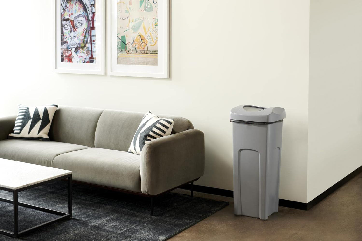 Gray Large Capacity Trash Can with Lid
